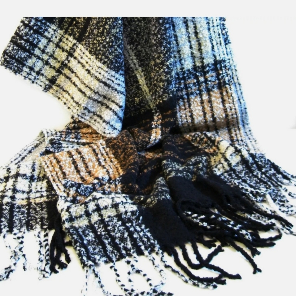 Moderna Scarf - Picture 2 of 2